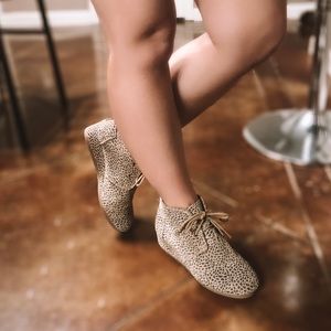 TOMS Cheetah Print Small Wedges